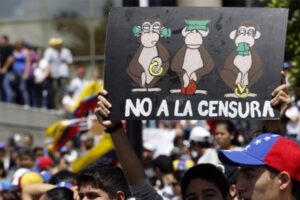 ONG y periodistas protestan por "cierre sistemático" de medios en Venezuela