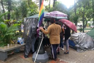 Activistas LGBTIQ cumplieron 8 días en protesta con lluvia y frío