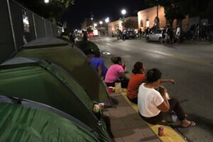 Al menos 900 venezolanos cruzaron la frontera hacia EEUU tras anuncio de anulación del Título 42