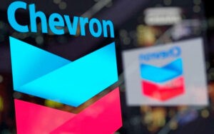 Al menos seis meses necesita Chevron para levantar producción petrolera en Venezuela