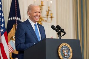 Biden ensalza la liberación de Jersón como una "victoria significativa" para Ucrania