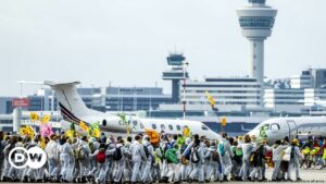 Cientos de detenidos tras protesta en Aeropuerto de Ámsterdam | Ecología | DW