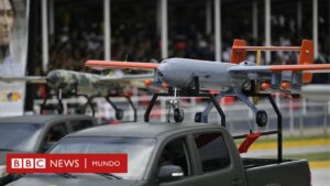 Cómo Venezuela se convirtió con la ayuda de Irán en el "único país latinoamericano que cuenta con drones armados"