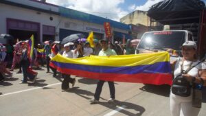 Concurrida marcha en Barranquilla en favor de Gustavo Petro - Barranquilla - Colombia