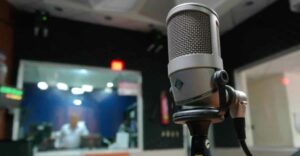 El Nacional: En la radio prefieren hacer silencio ante el cierre de emisoras