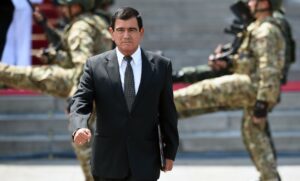 El presidente del Congreso de Perú dice que el Ejecutivo “pretende cerrar” el Parlamento a