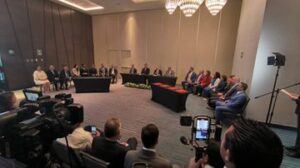 Este fue el acuerdo firmado por Gobierno y oposición en México