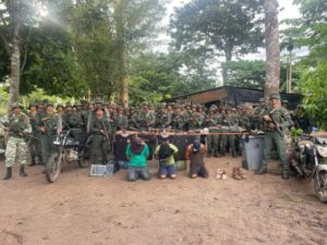 FANB captura en Bolívar integrantes de banda Las 3R con armas, municiones y otros pertrechos | Diario El Luchador