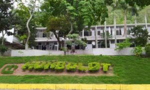 Familiares del niño que murió en el Colegio Humboldt piden a la institución asumir responsabilidades