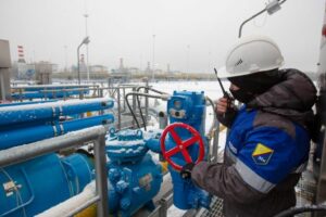 Gazprom amenaza con reducir el flujo de gas a travs Ucrania desde el lunes