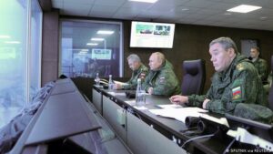 Jefes militares rusos debaten uso de armas nucleares en Ucrania, según NYT