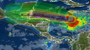 Lisa pasará por islas Caimán antes de enfilar hacia Centroamérica