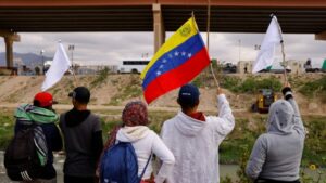 Los beneficios de los venezolanos que entren a EE. UU. con “parole humanitario”