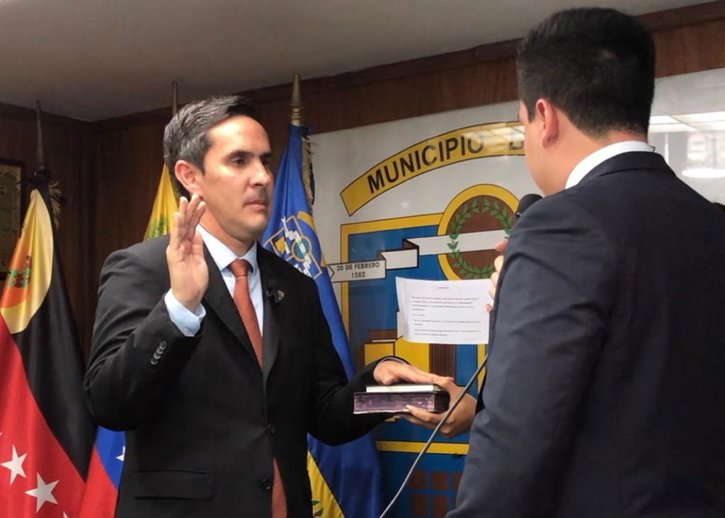 Luis Aguilar es reelegido por como presidente del Concejo Municipal de Baruta