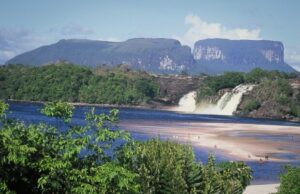 Maduro: El turismo es una de las armas secretas del desarrollo económico