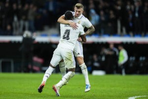 Militao y Kroos logran los goles del auxilio para el Madrid frente al Cdiz | LaLiga Santander 2022