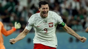 Mundial 2022 Qatar: Lewandowski rompe el hechizo y Szczesny salva a Polonia
