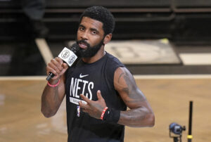 NBA: Irving, suspendido por los Nets, pide finalmente perdn por promover una pelcula antisemita | NBA 2022