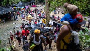 Obispos de Venezuela y Colombia confirmaron que migrantes siguen cruzaron el Darién