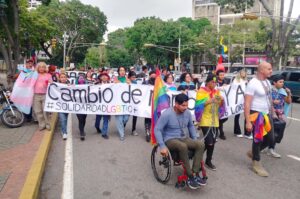 Protesta LGBTIQ de nueve días culminó con marcha a la AN