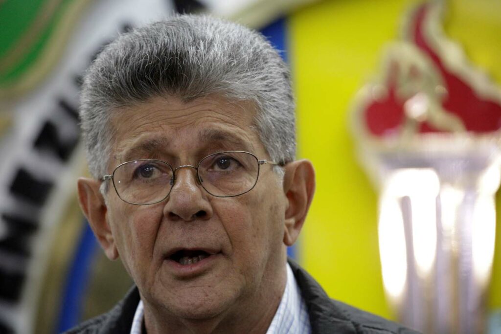 Ramos Allup recordó que dirigentes de partidos judicializados por el chavismo son "empleados del régimen"