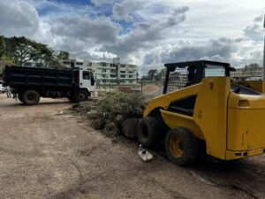 Realizada jornada integral de mantenimiento en los bloques de La Paragua | Diario El Luchador