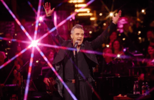 Robbie Williams defiende su actuación en el Mundial: «Sería hipócrita no tocar»