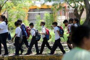 Sector educativo en el país está confundido ante la nueva resolución sobre el horario de clases