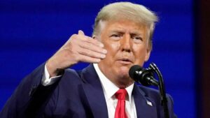 Trump dice que “muy, muy, muy probablemente” se presentará a las presidenciales de 2024