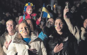 Ucrania busca documentar "crímenes de guerra" rusos en la ciudad de Jersón liberada