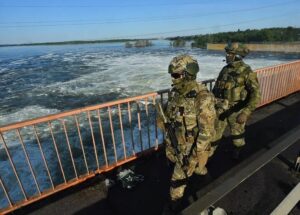 Un bombardeo ucraniano daa la represa de Kajovka y deja a Jersn sin agua ni electricidad