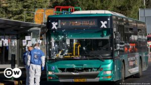 Un muerto y varios heridos en ataques con bomba en Jerusalén | El Mundo | DW