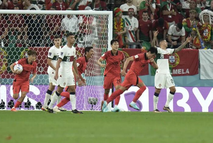 ▷ Corea del Sur avanza en la Copa del Mundo después de ganarle a Portugal #2Dic