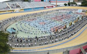 Venezuela obtiene el récord Guinness con la rueda de salsa casino más grande | Diario El Luchador
