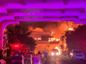 Al menos 10 muertos en un enorme incendio en casino de Camboya (VIDEO)