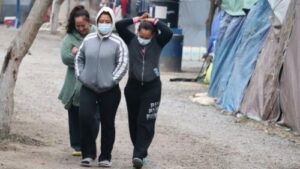 Albergues en frontera de EE.UU. rechazan a indocumentados