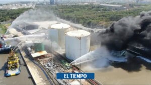 Apagan las llamas en segundo tanque tras incendio en Barranquilla - Barranquilla - Colombia