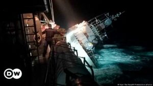 Barco de Marina de Tailandia naufraga y deja 33 desaparecidos | El Mundo | DW