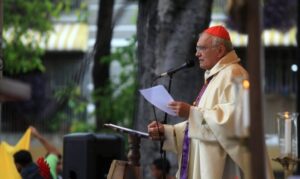 Cardenal Baltazar Porras aboga por libertad de presos políticos