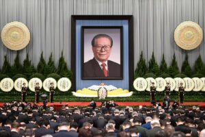 China se detiene para despedir al "camarada" Jiang Zemin