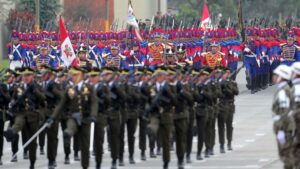 Cierran las puertas del principal cuartel del Ejército en Lima tras la disolución del Congreso de Perú