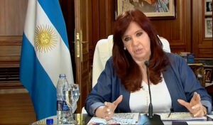 Condenada a prisin, Cristina Kirchner estalla contra la "mafia judicial" y deja al peronismo en vilo