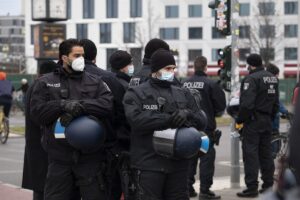 Diputados alemanes piden más seguridad en el Parlamento tras las redadas ultraderechistas