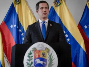 Eliminar el gobierno interino solo beneficiará al régimen de Maduro