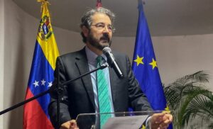 España nombrará «embajador» a su encargado de Negocios en Venezuela
