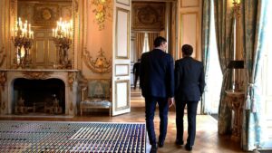 Inquietud en el Elíseo tras colarse un joven en el despacho de Macron "para pedir trabajo"