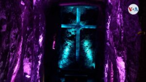 La Catedral de Sal de Zipaquirá ilumina la Navidad a más de 180 metros de profundidad 