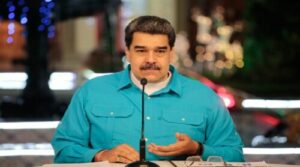 Maduro pide a Perú buscar el camino de "liberación y democracia"