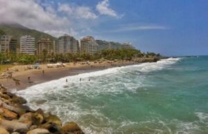 Más de 60 playas activas para temporadistas de La Guaira