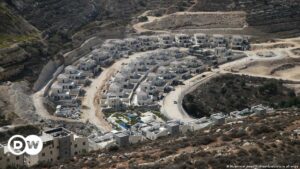 Netanyahu planea expansión de asentamientos en Cisjordania durante nuevo gobierno | El Mundo | DW